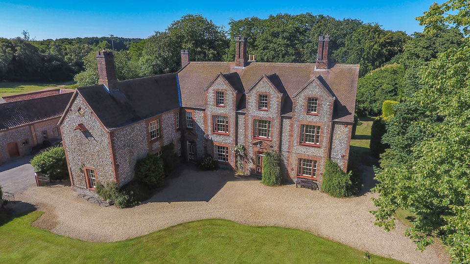 Hempstead Hall (aerial view)