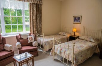 Double / twin room with en-suite bathroom