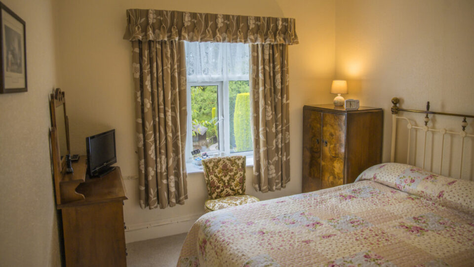 Double room with a private bathroom